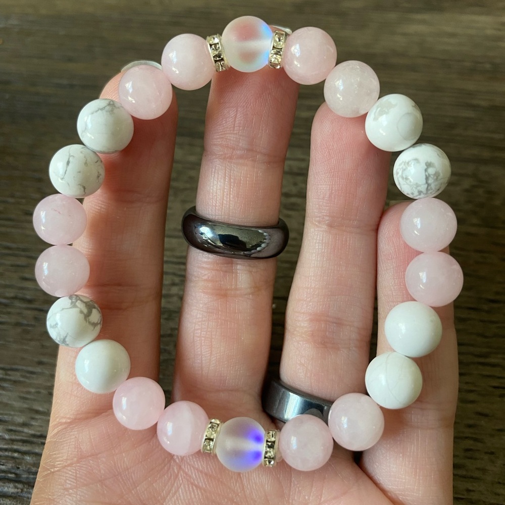 Handmade Rose Quartz & Howlite Crystal Beaded Bracelet